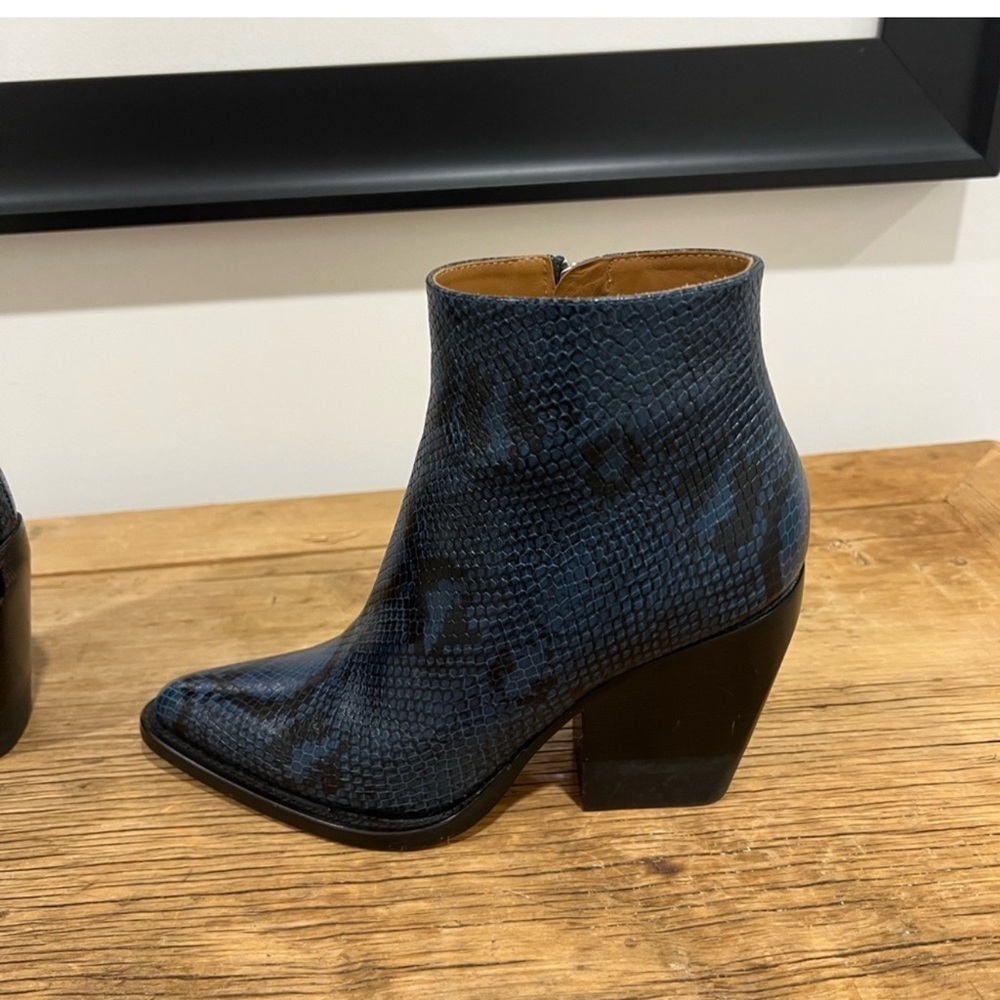 Chloe Rylee Ankle Boots Python Print 7.5